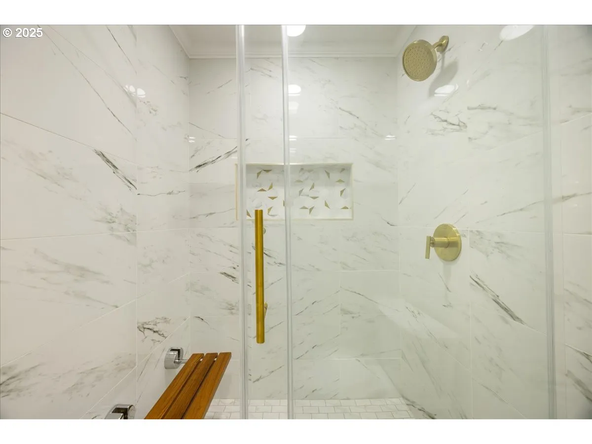 Primary Bedroom-Attached Bathroom