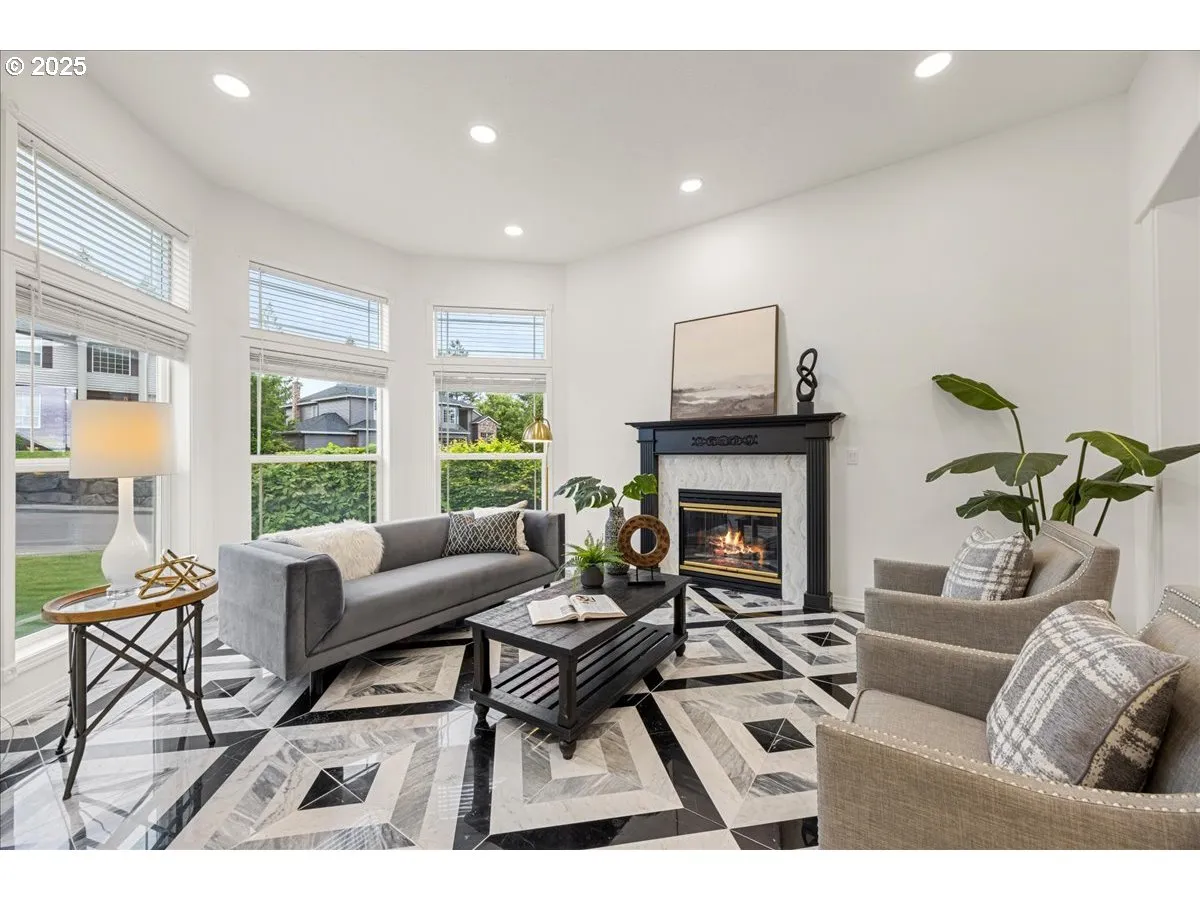 Living Room-Fireplace