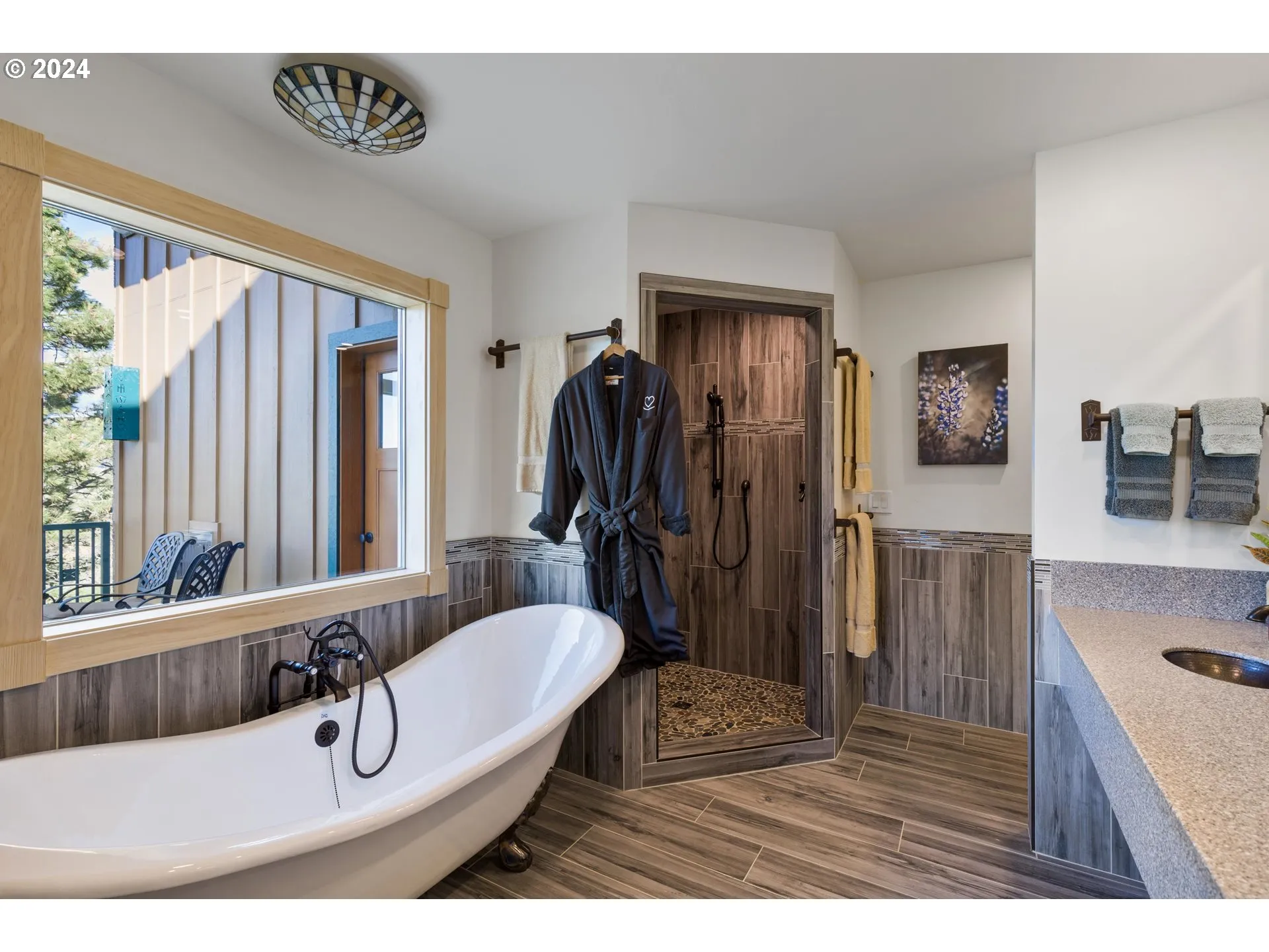 Bathroom, Attached
