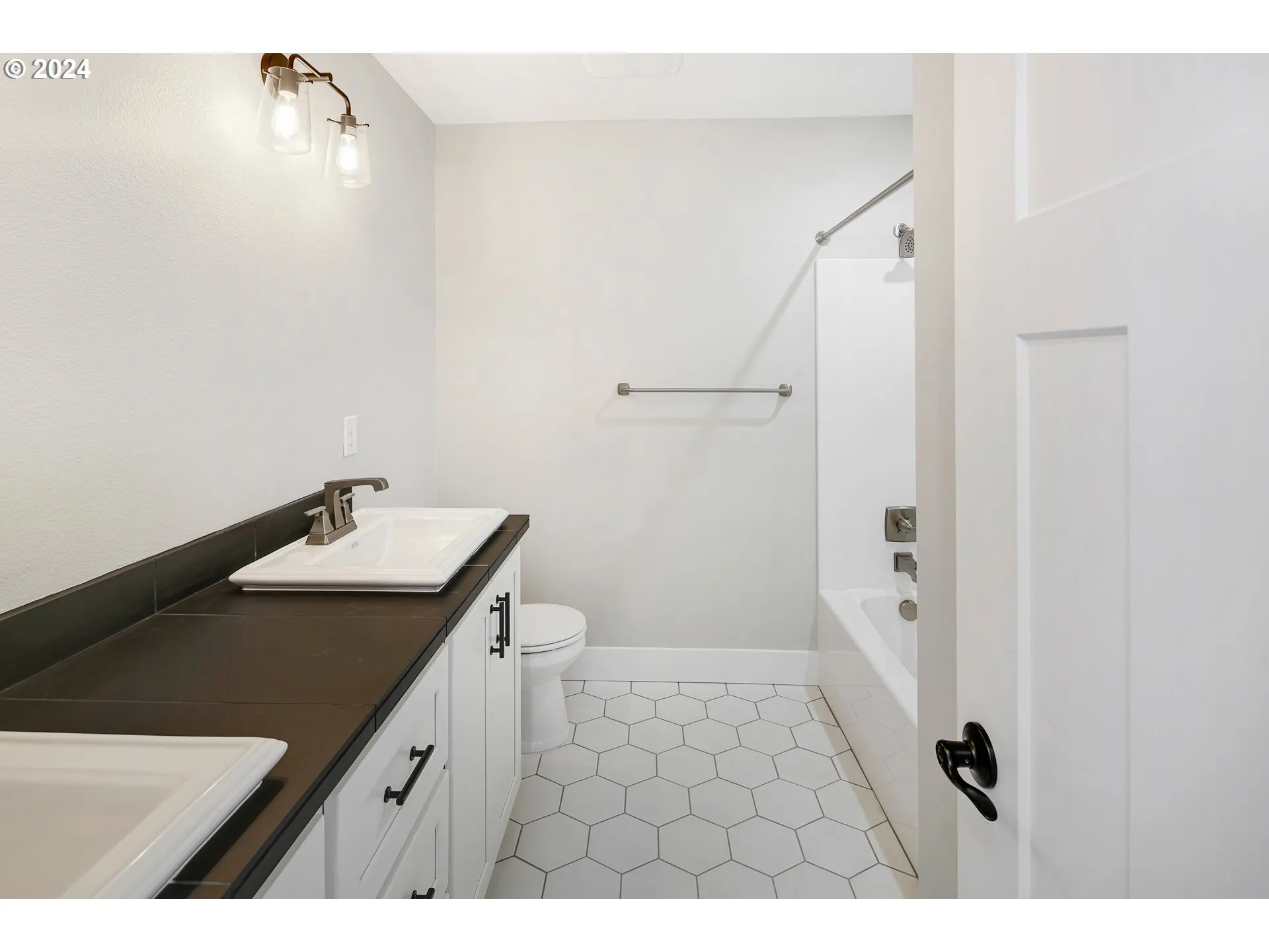 Bathroom-Upper