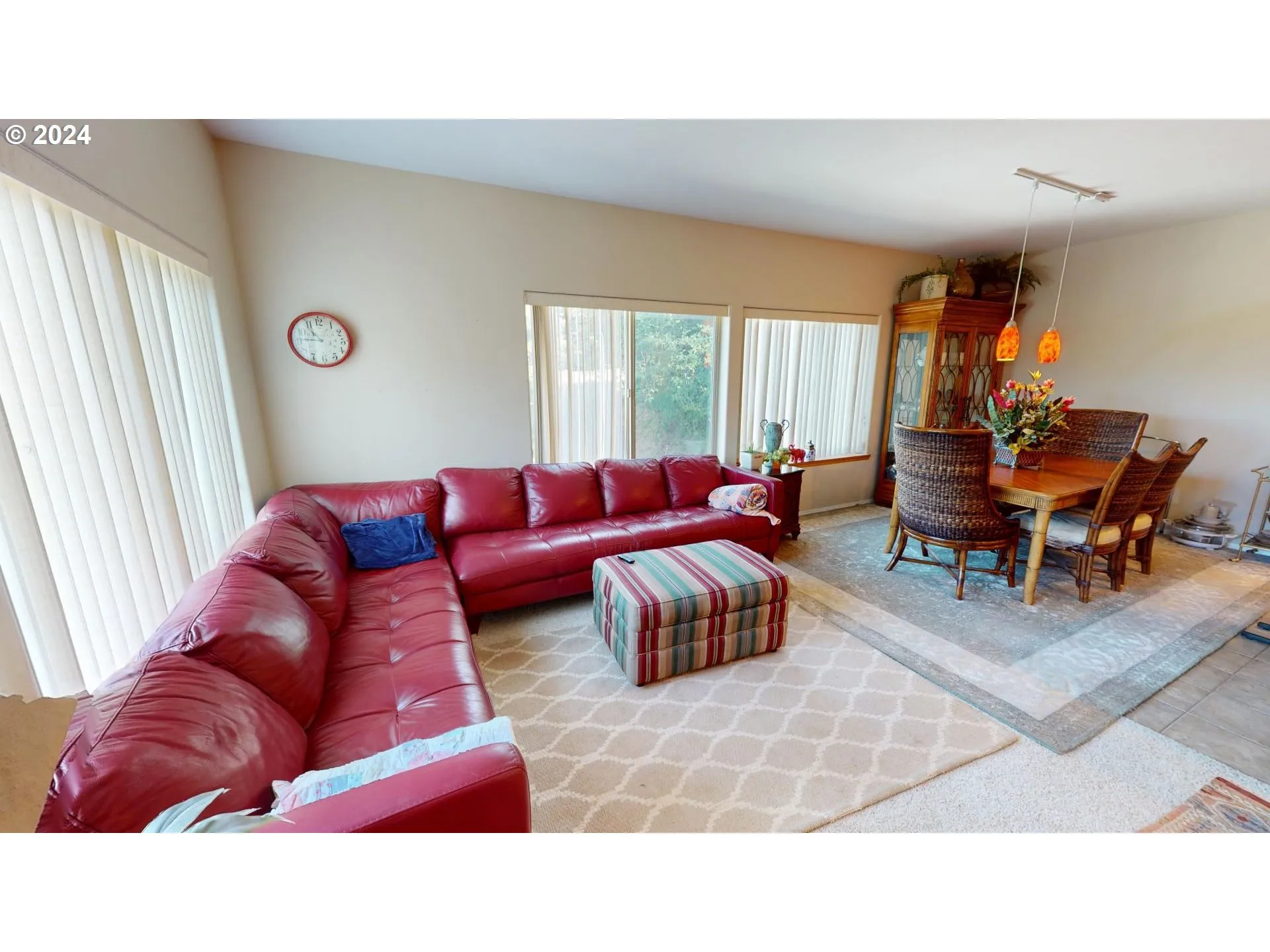 Living Room/Dining Room