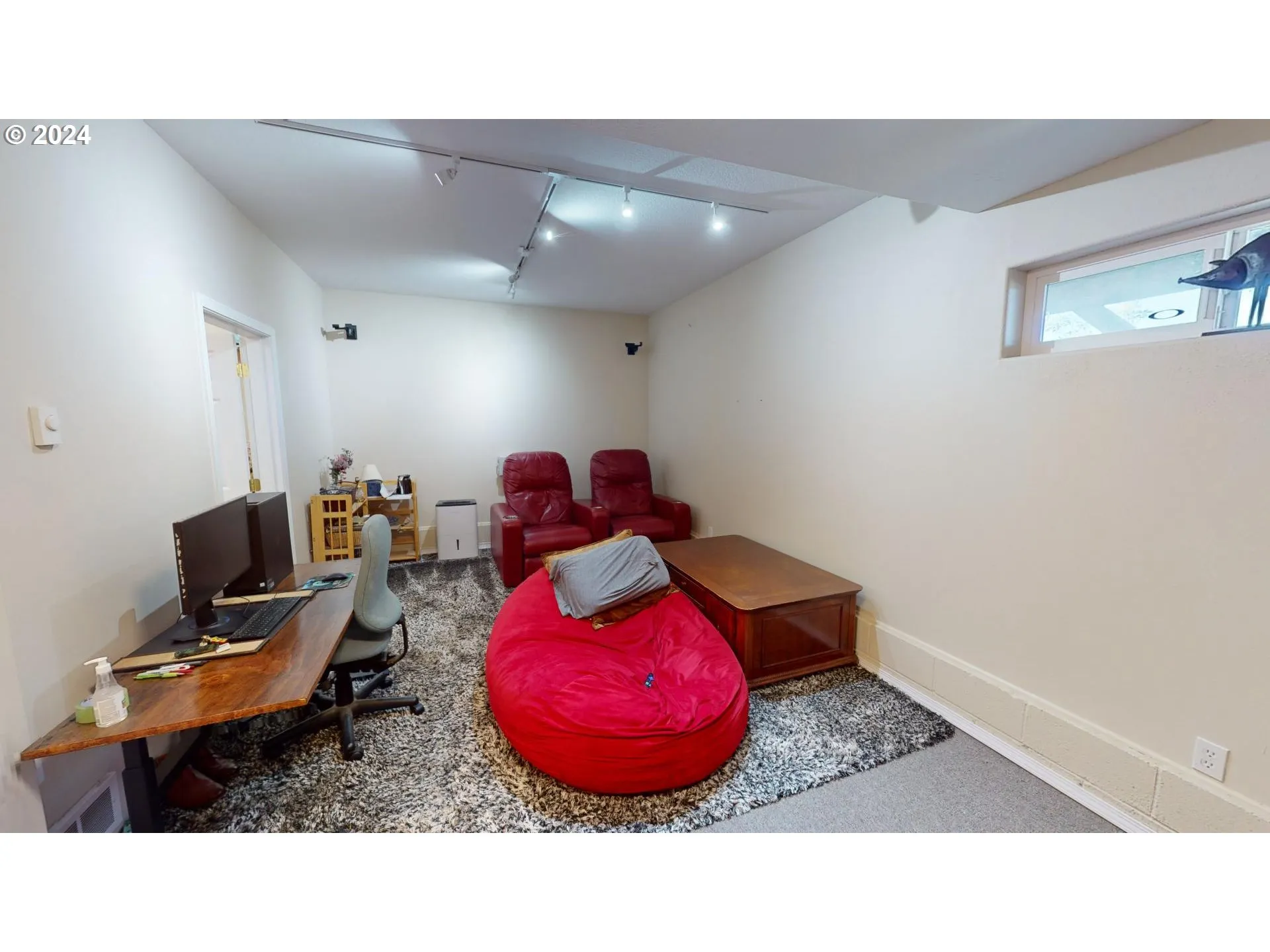 Family Room-Lower