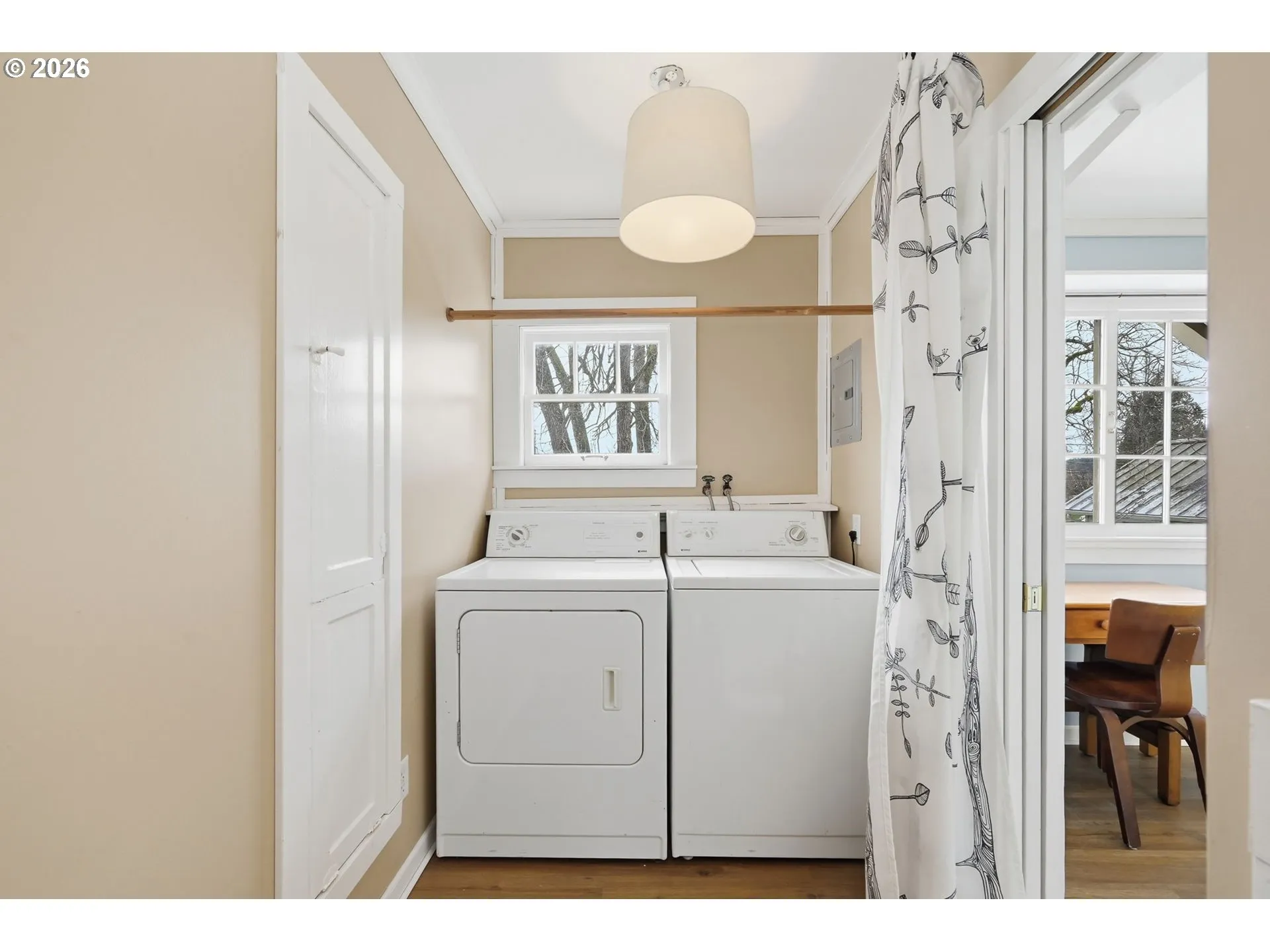 Laundry-Upper