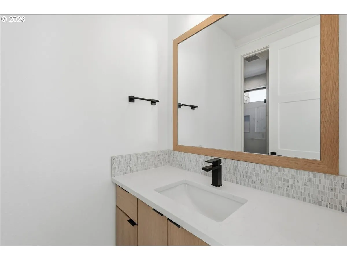 Bathroom, Attached
