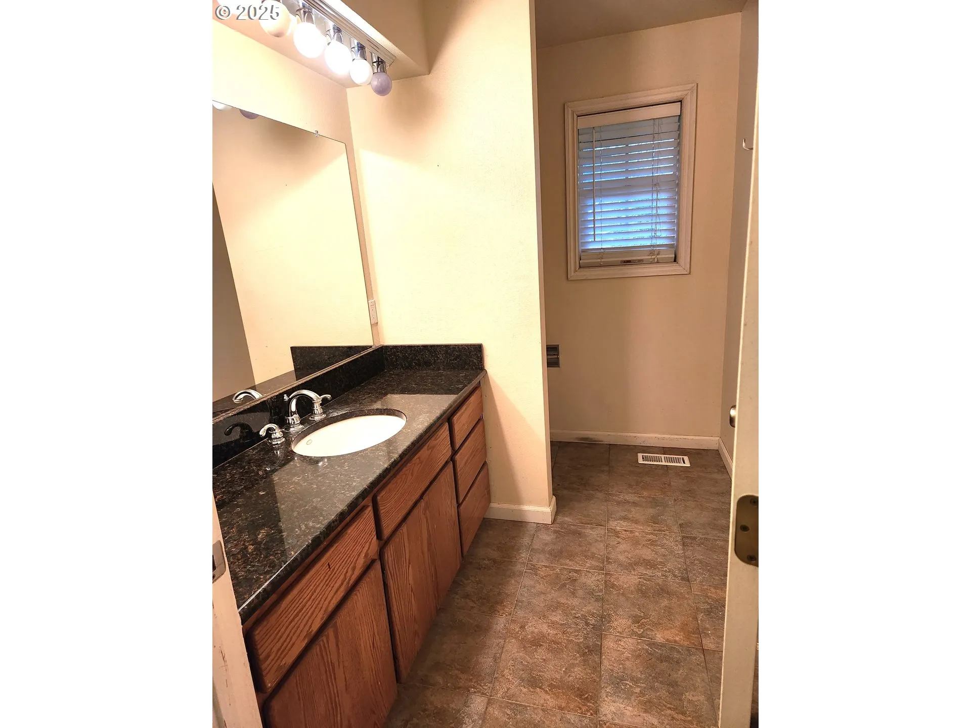 Bathroom-Hall