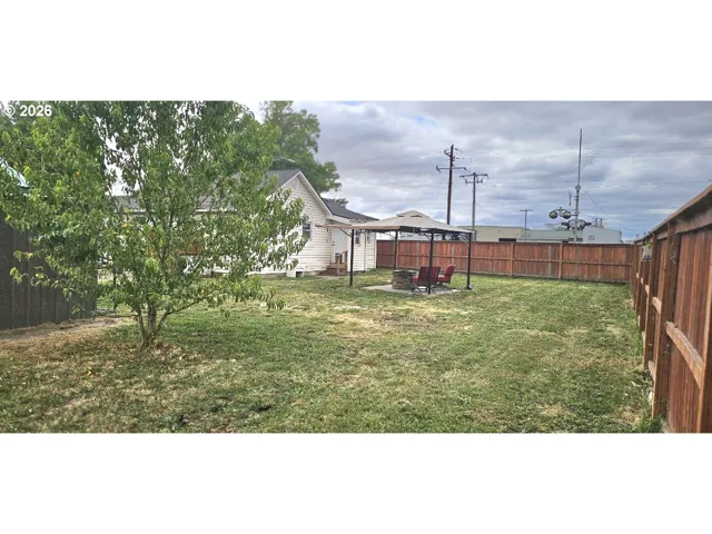 Backyard-Fenced