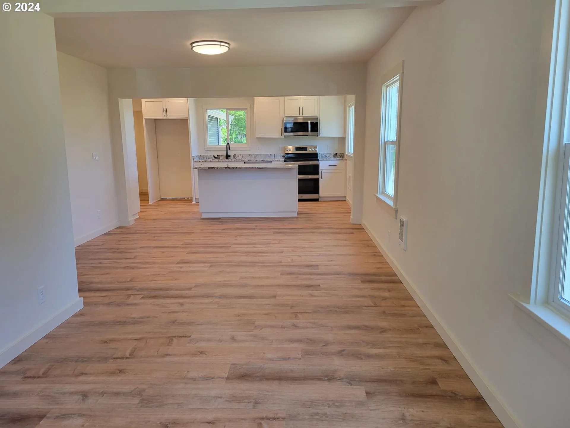 Living Room/Dining Room