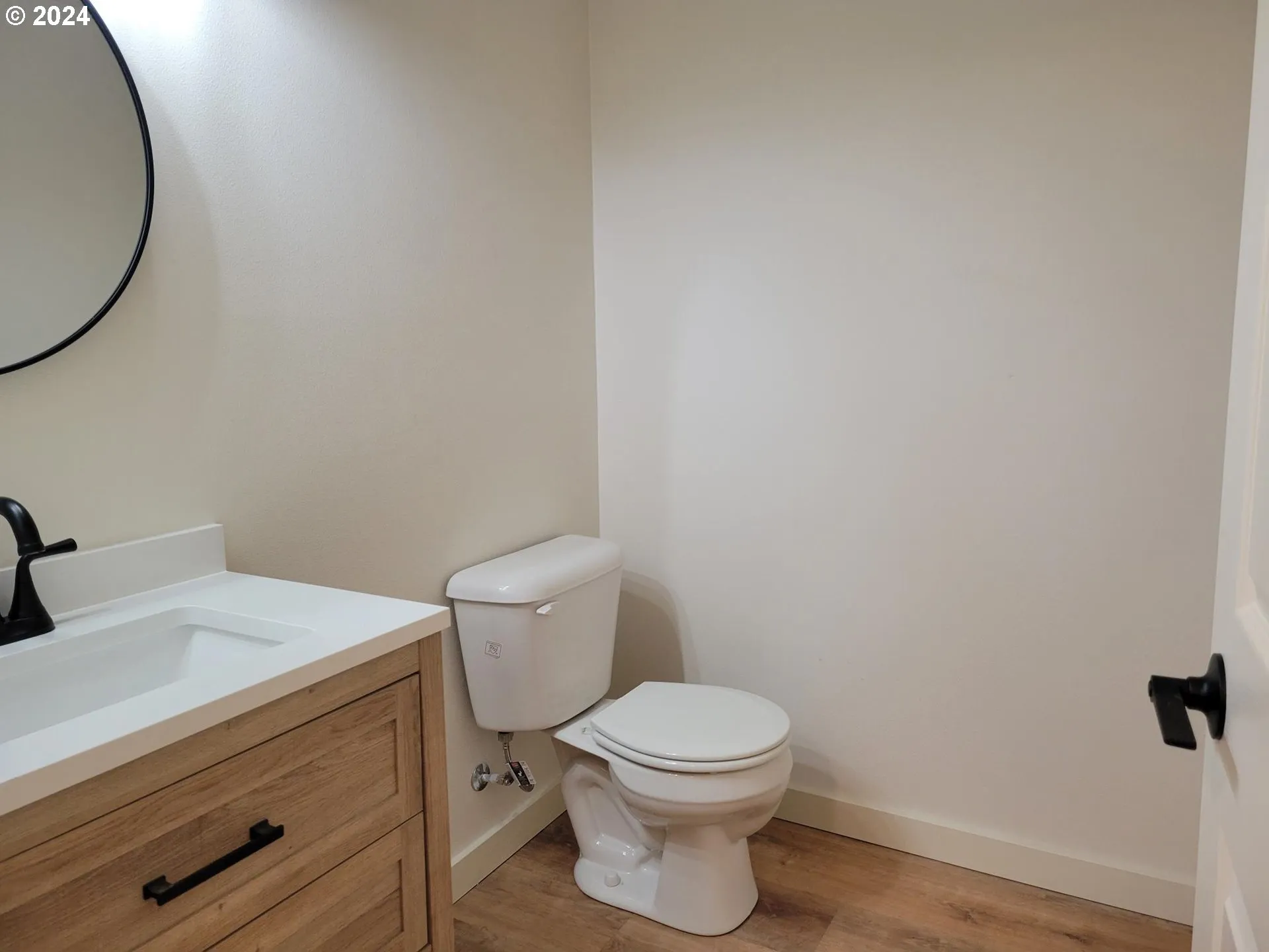 Bathroom-Hall