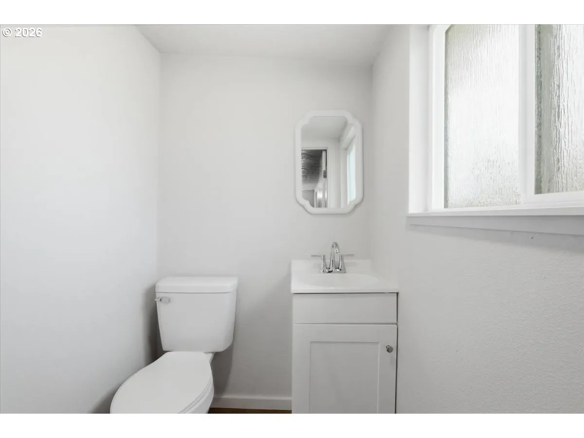 Bathroom-Upper