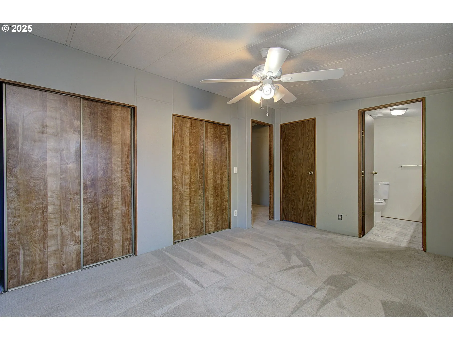 Primary Bedroom-Ceiling Fan