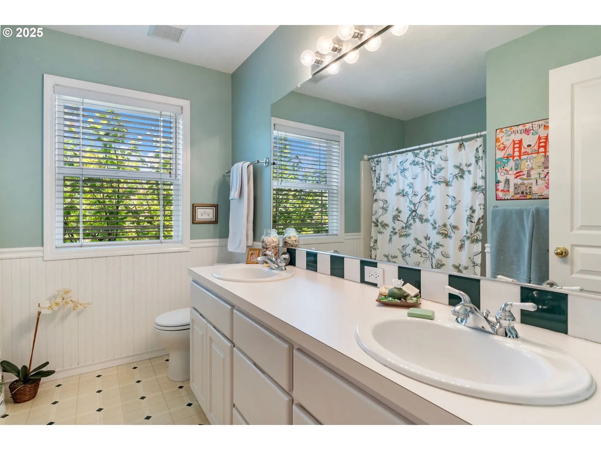 Bathroom-Upper