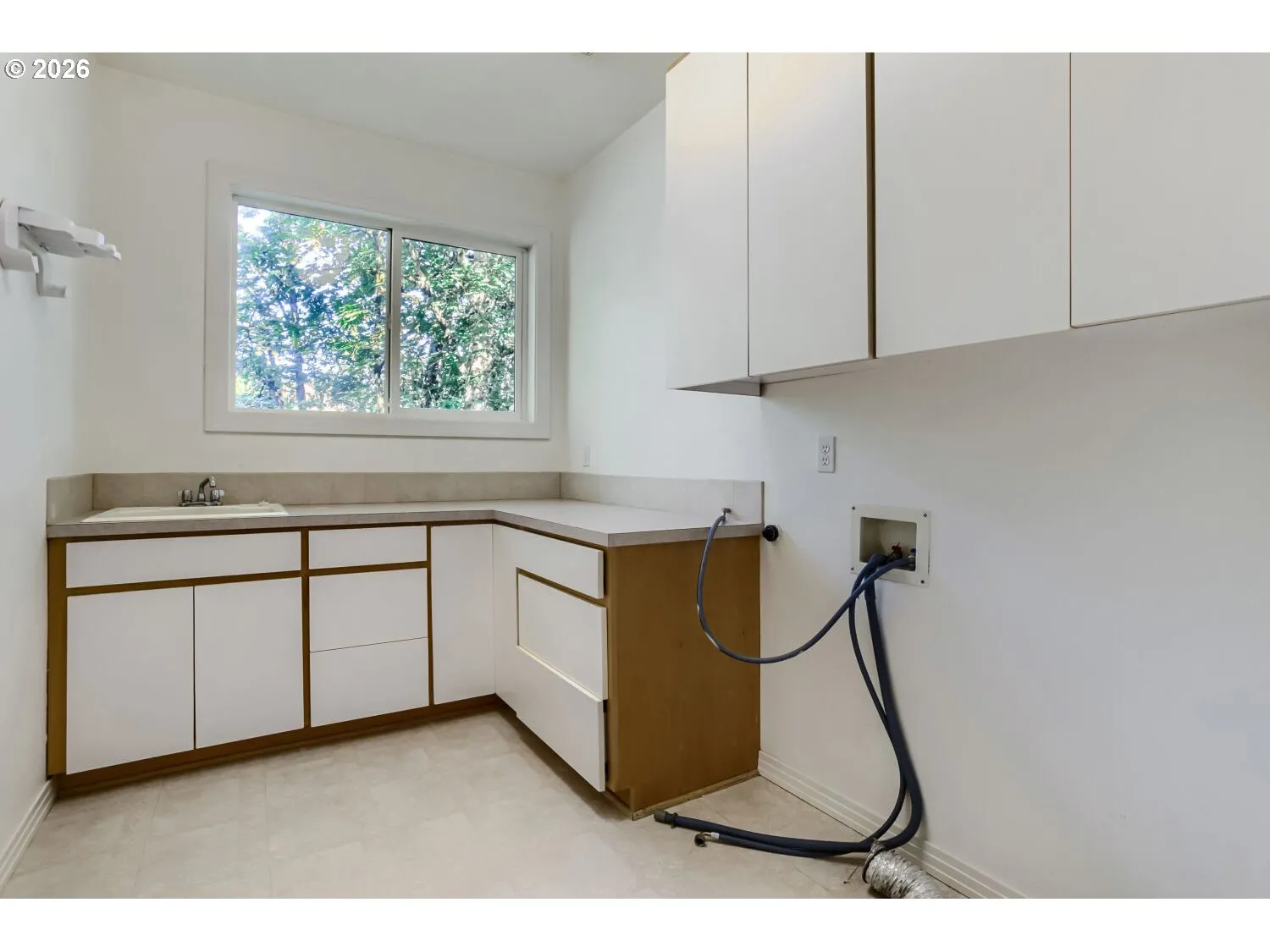 Laundry-Upper