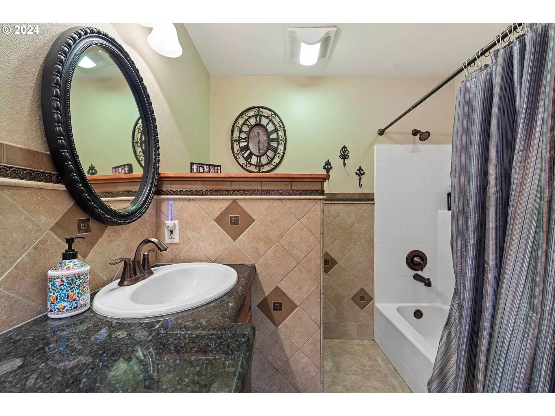 Bathroom-Hall