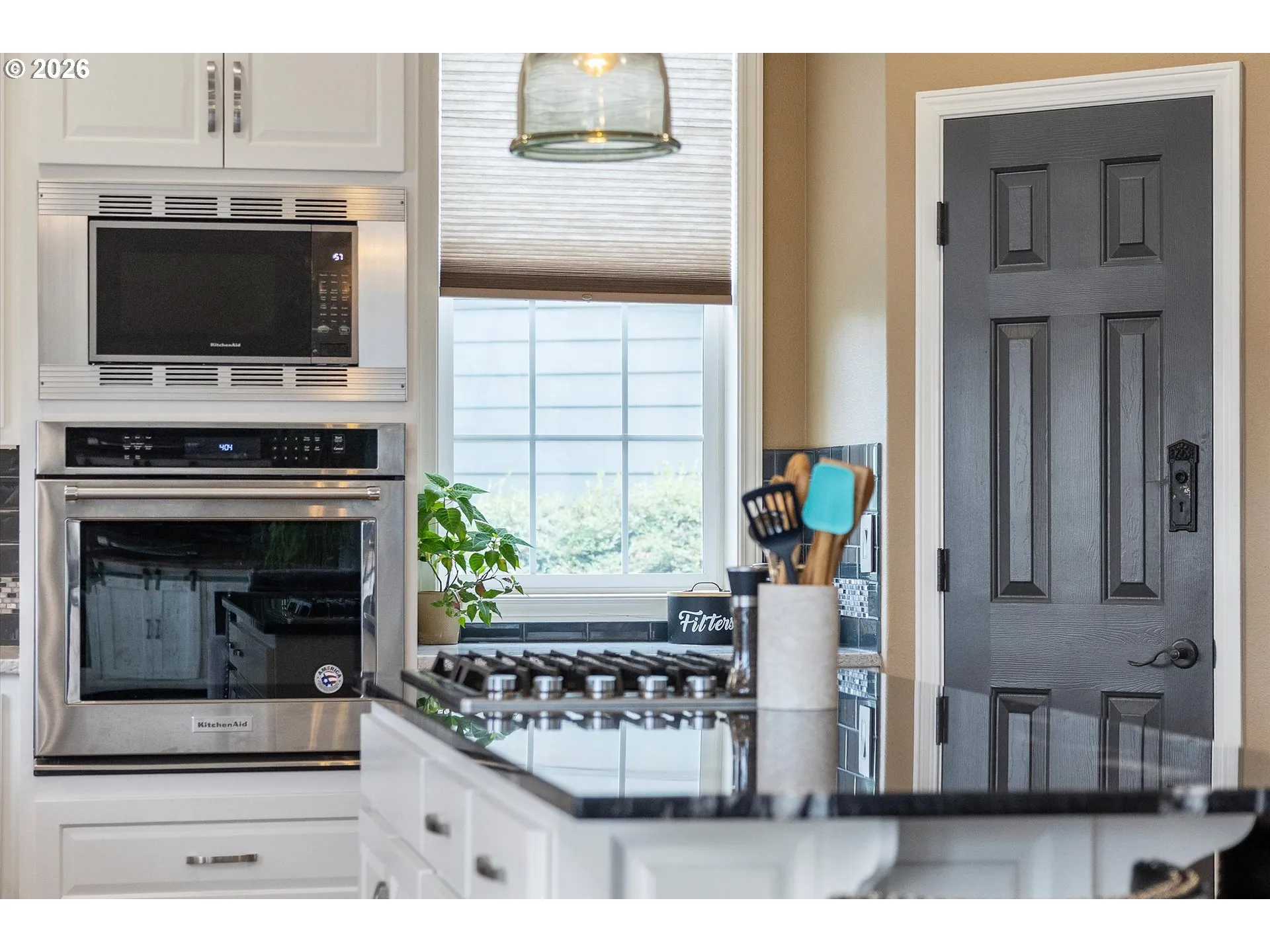 Kitchen-Cooking Island