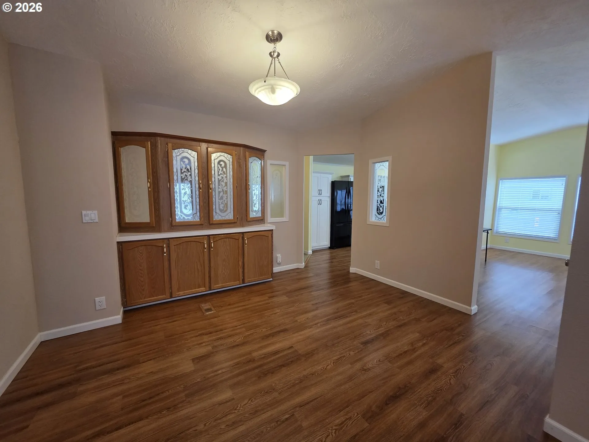 Dining Room-Vaulted Ceilings
