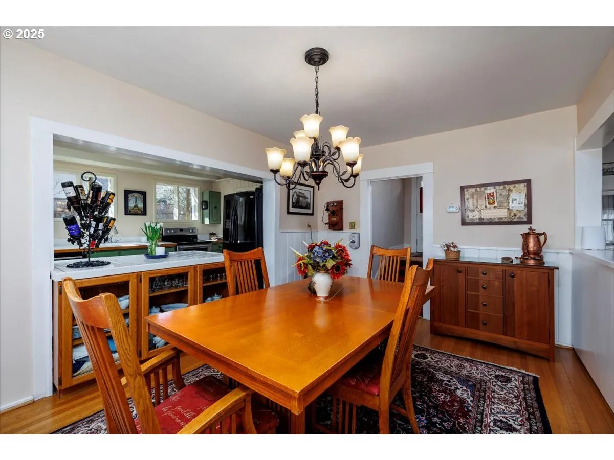 Dining Room-Formal