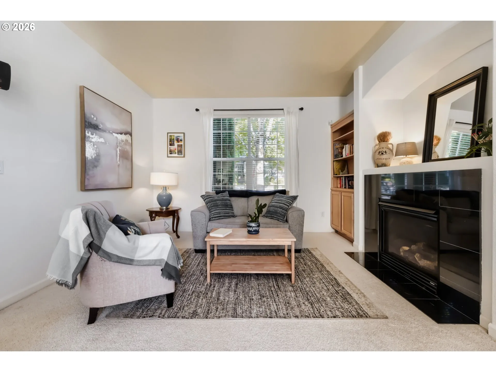 Living Room-Fireplace