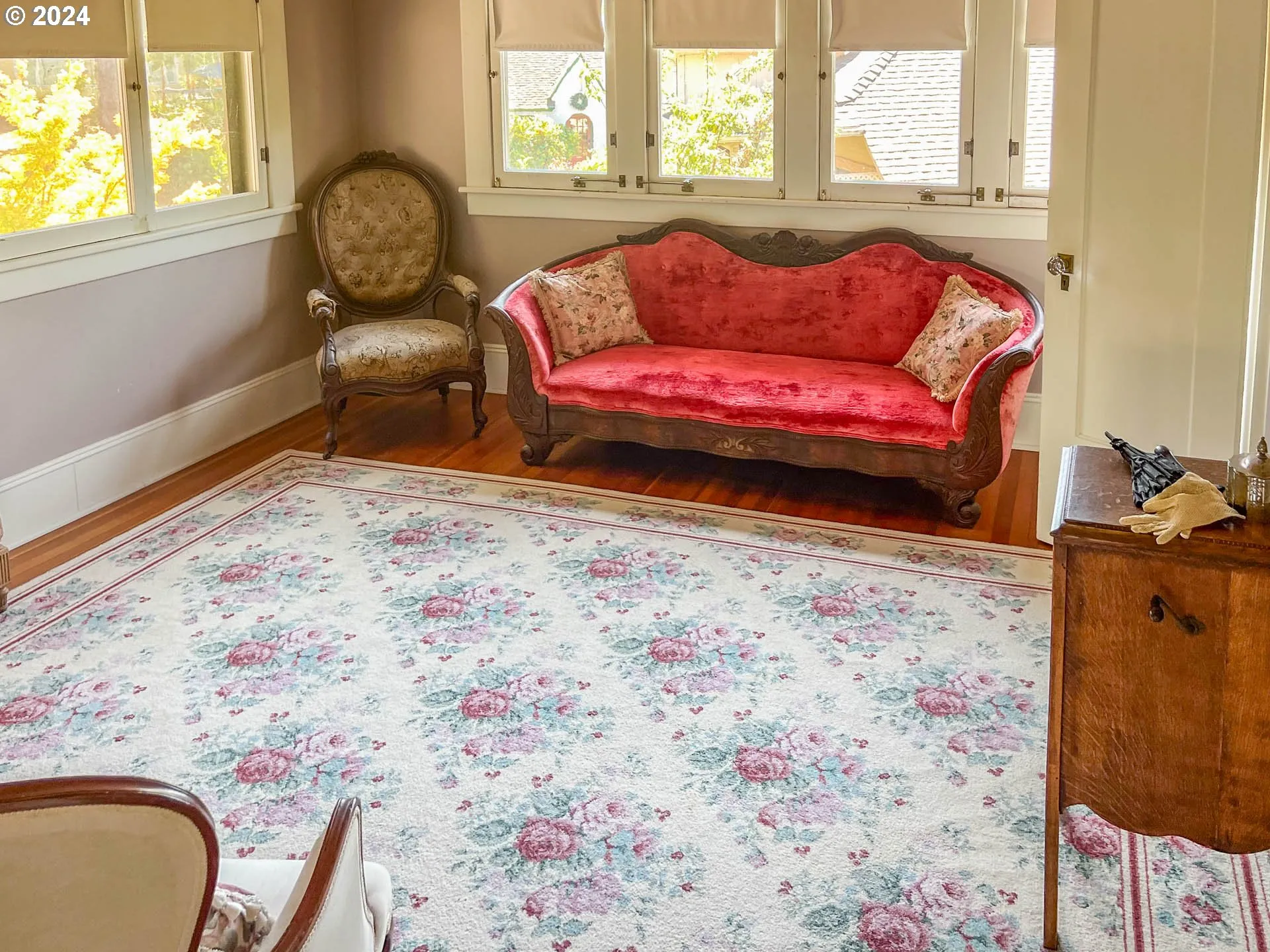 Bedroom, Primary