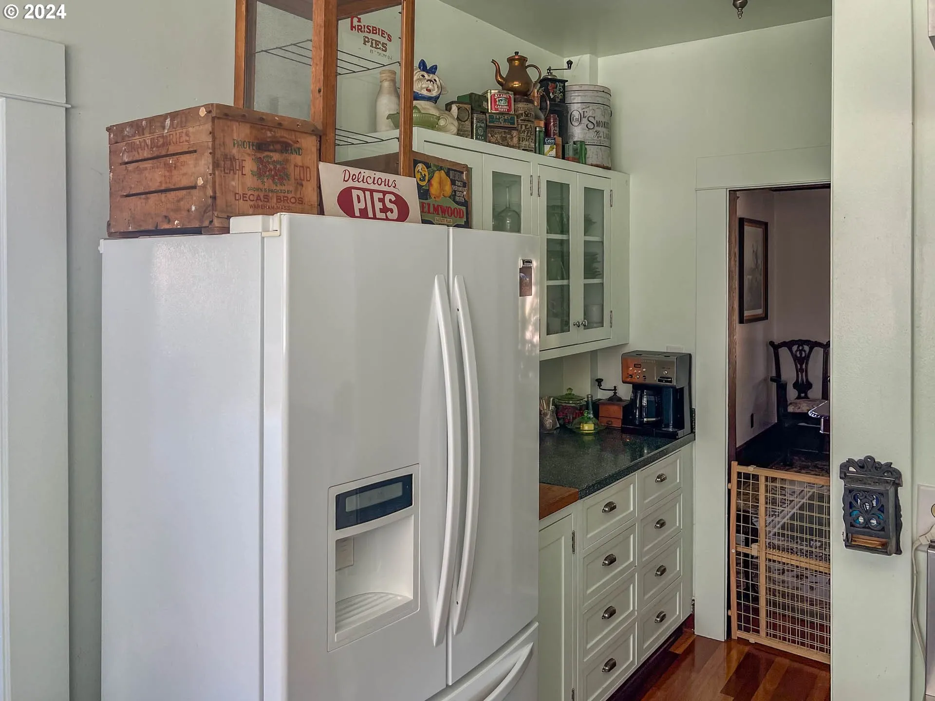 Butler's Pantry