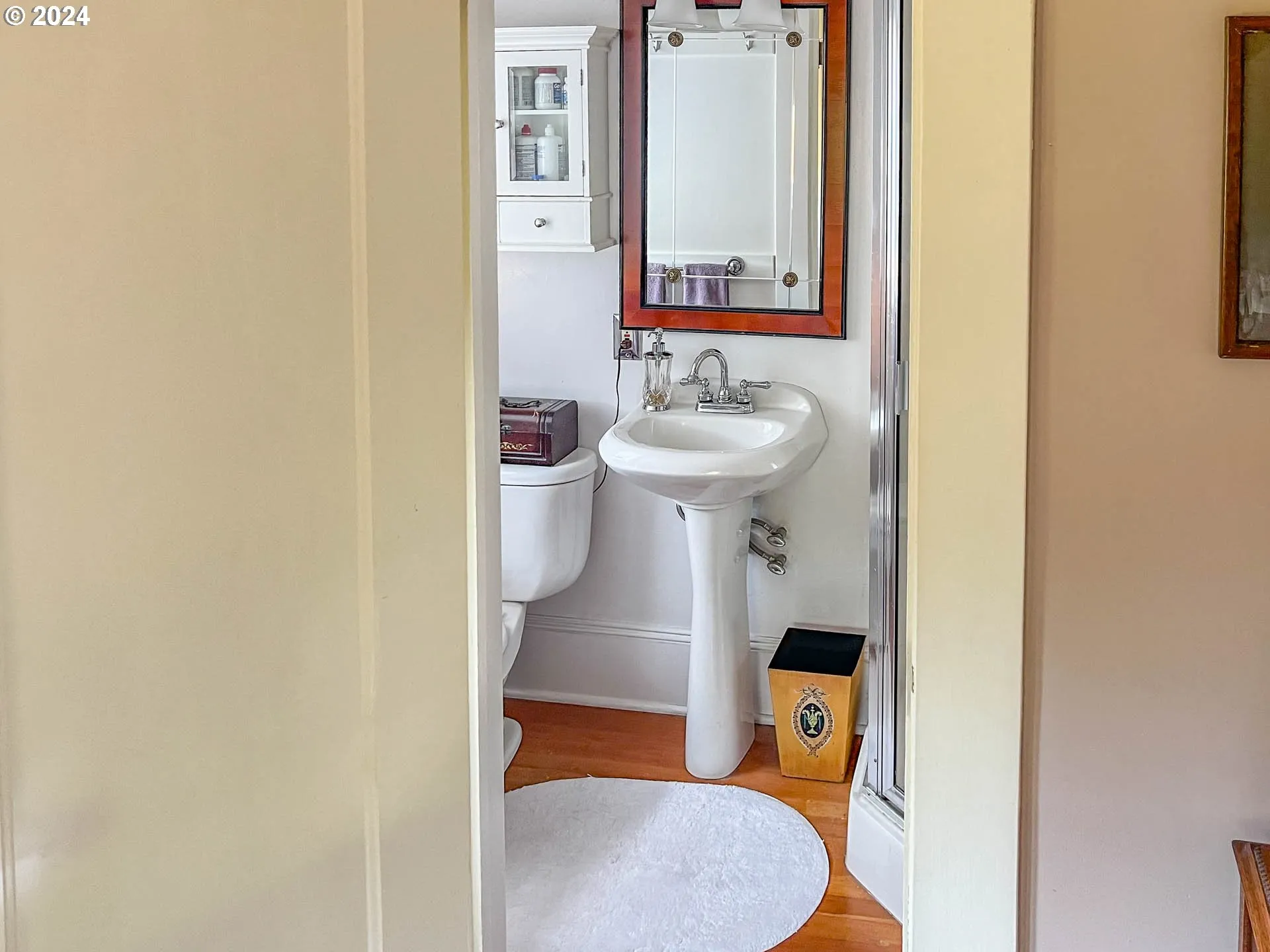 Bathroom, Attached