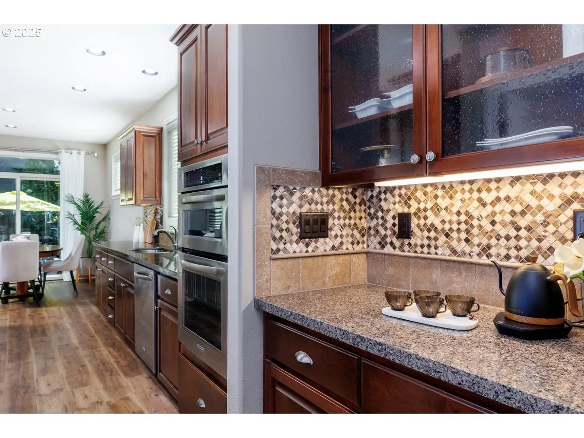 Butler's Pantry-Main