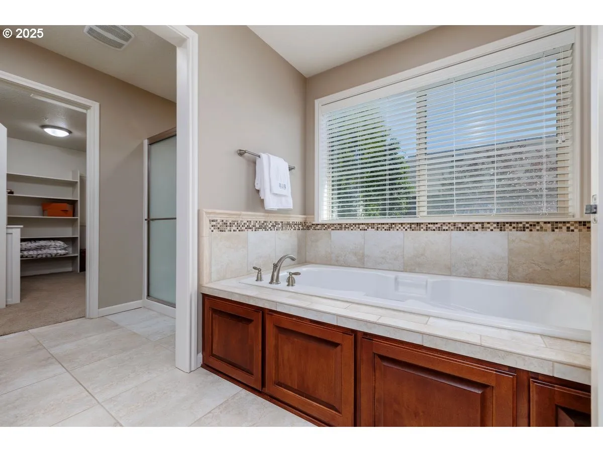 Bathroom-Garden Tub