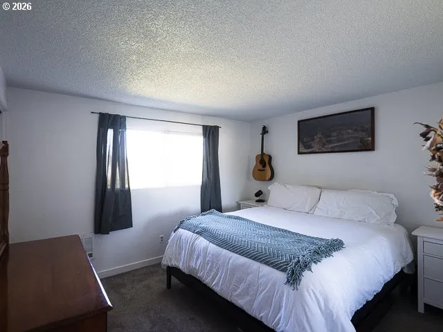 Primary Bedroom-Upper
