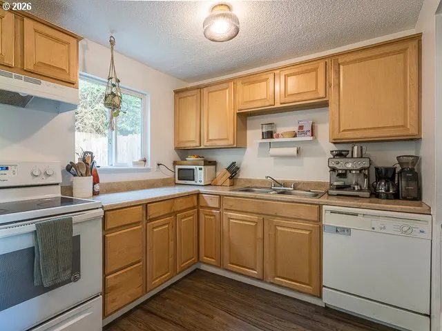Kitchen-Oven