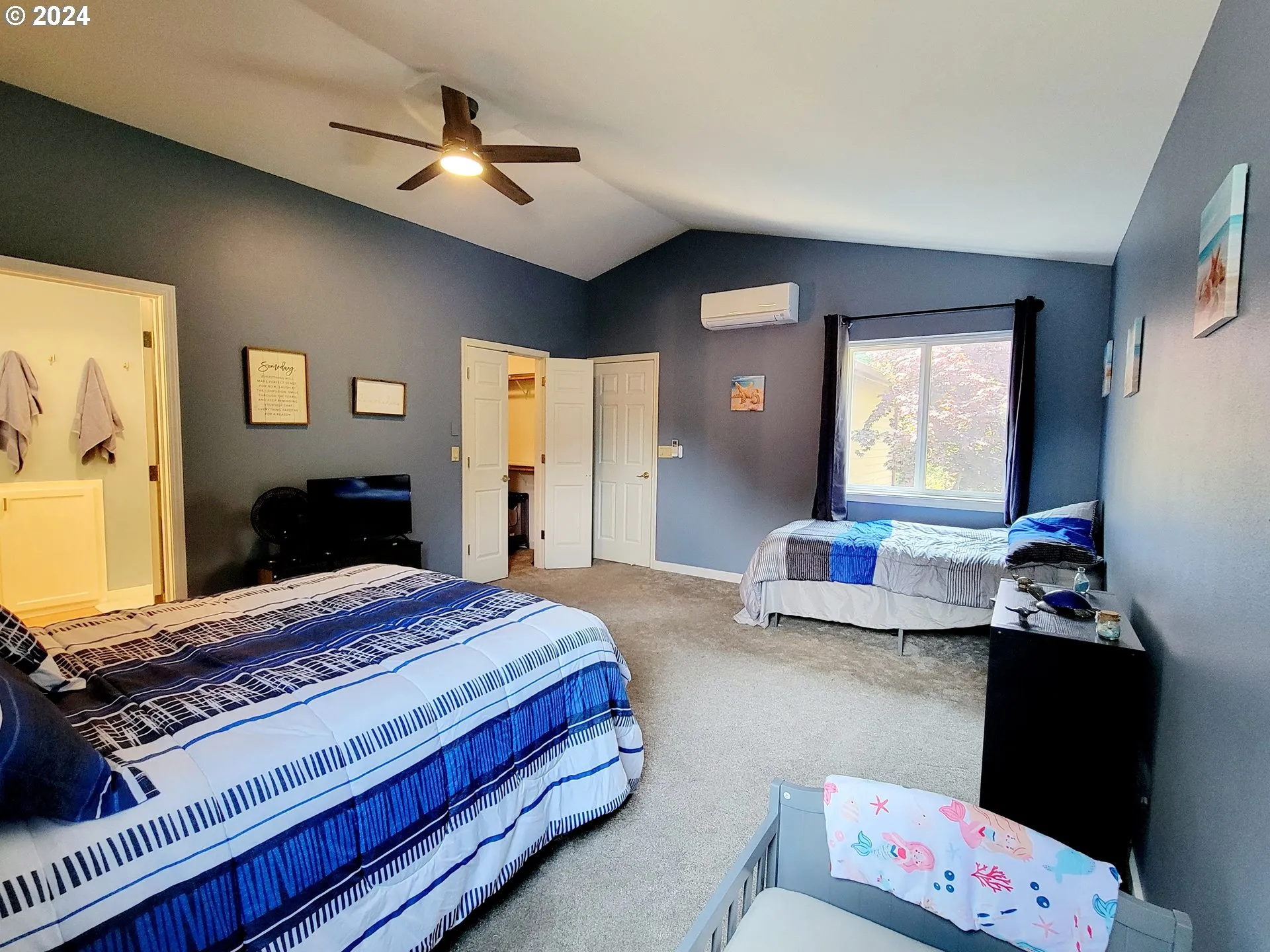 Bedroom, Primary-Walk-In Closet