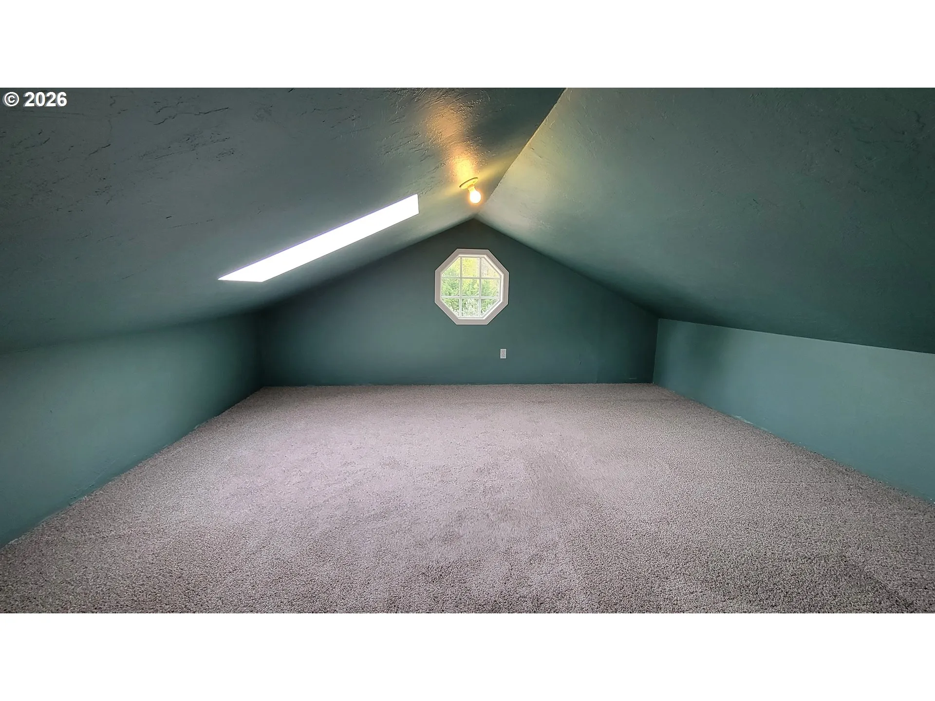 Bonus Room-Upper