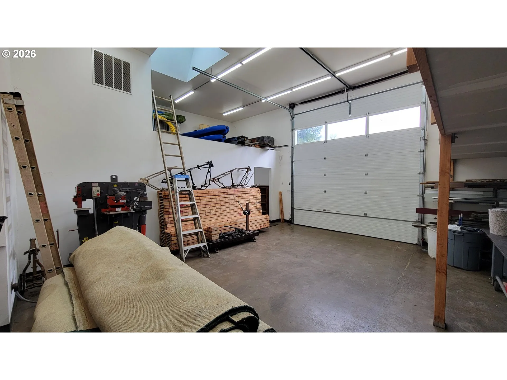 Shop-Finished