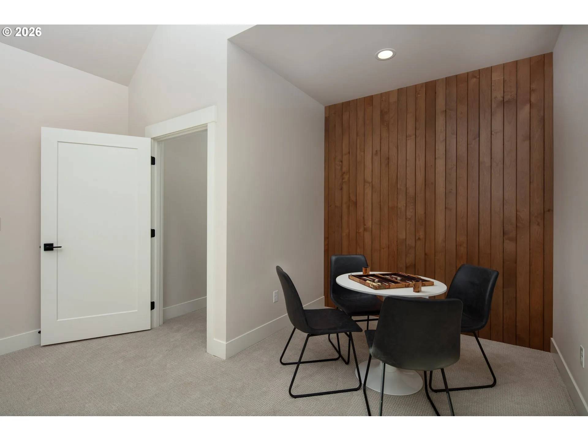 Bonus Room-Upper