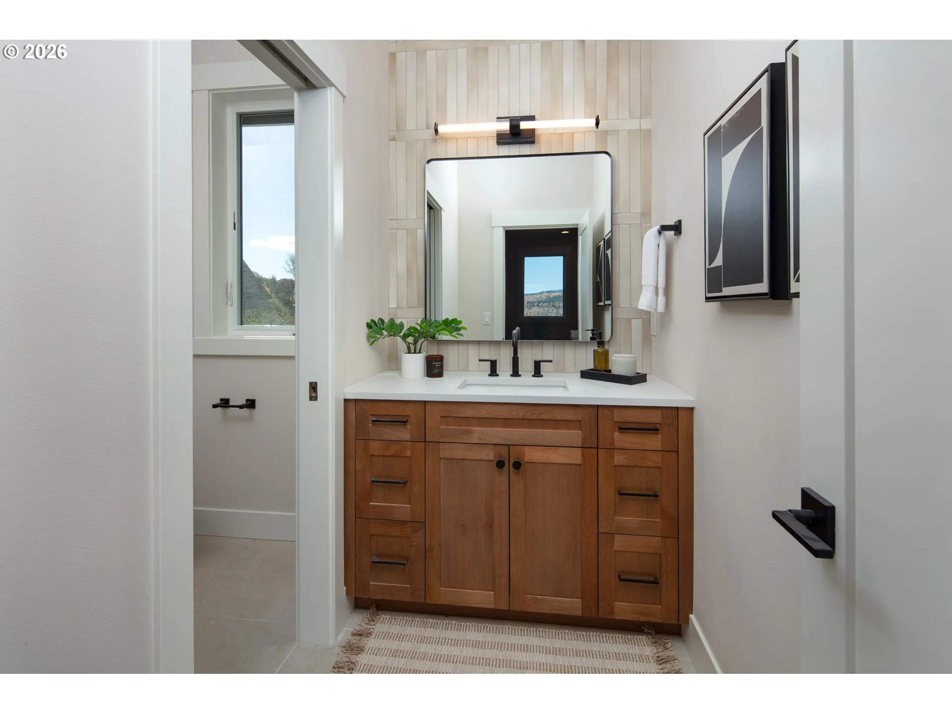 Bathroom-Upper