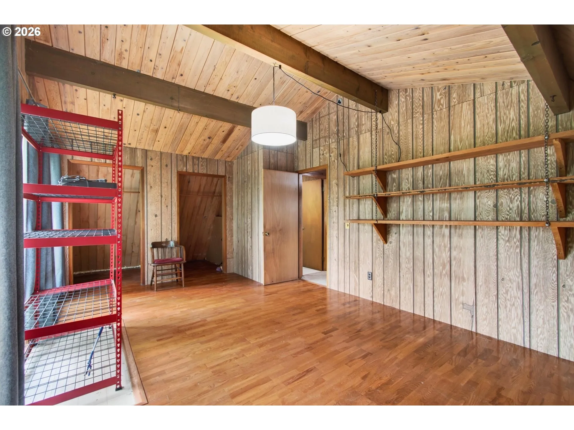 Bedroom, Primary