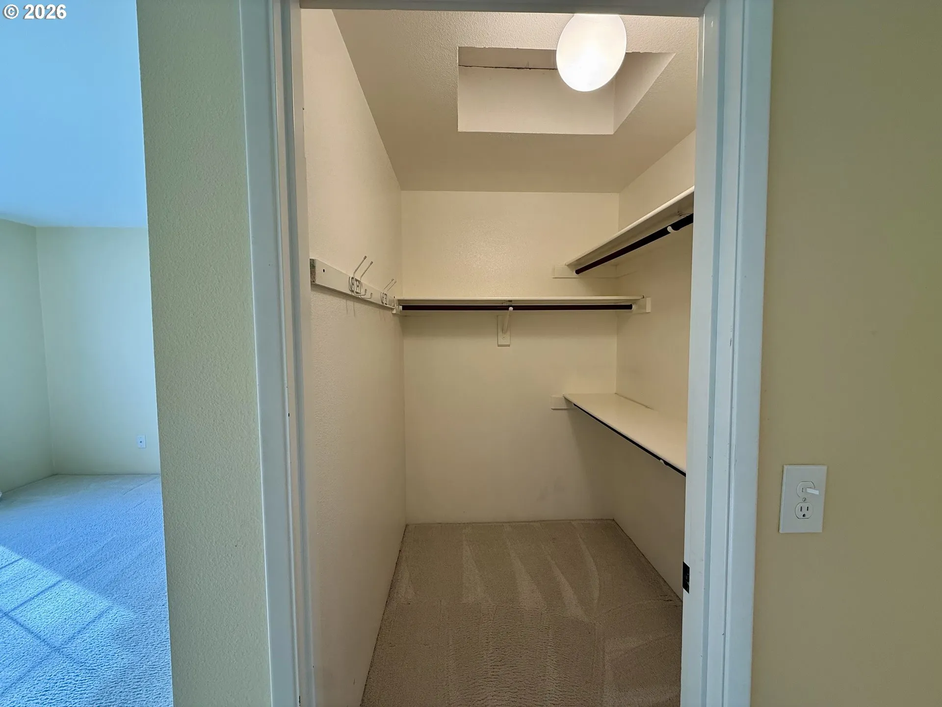 Bedroom, Owner's Suite-Walk-In Closet