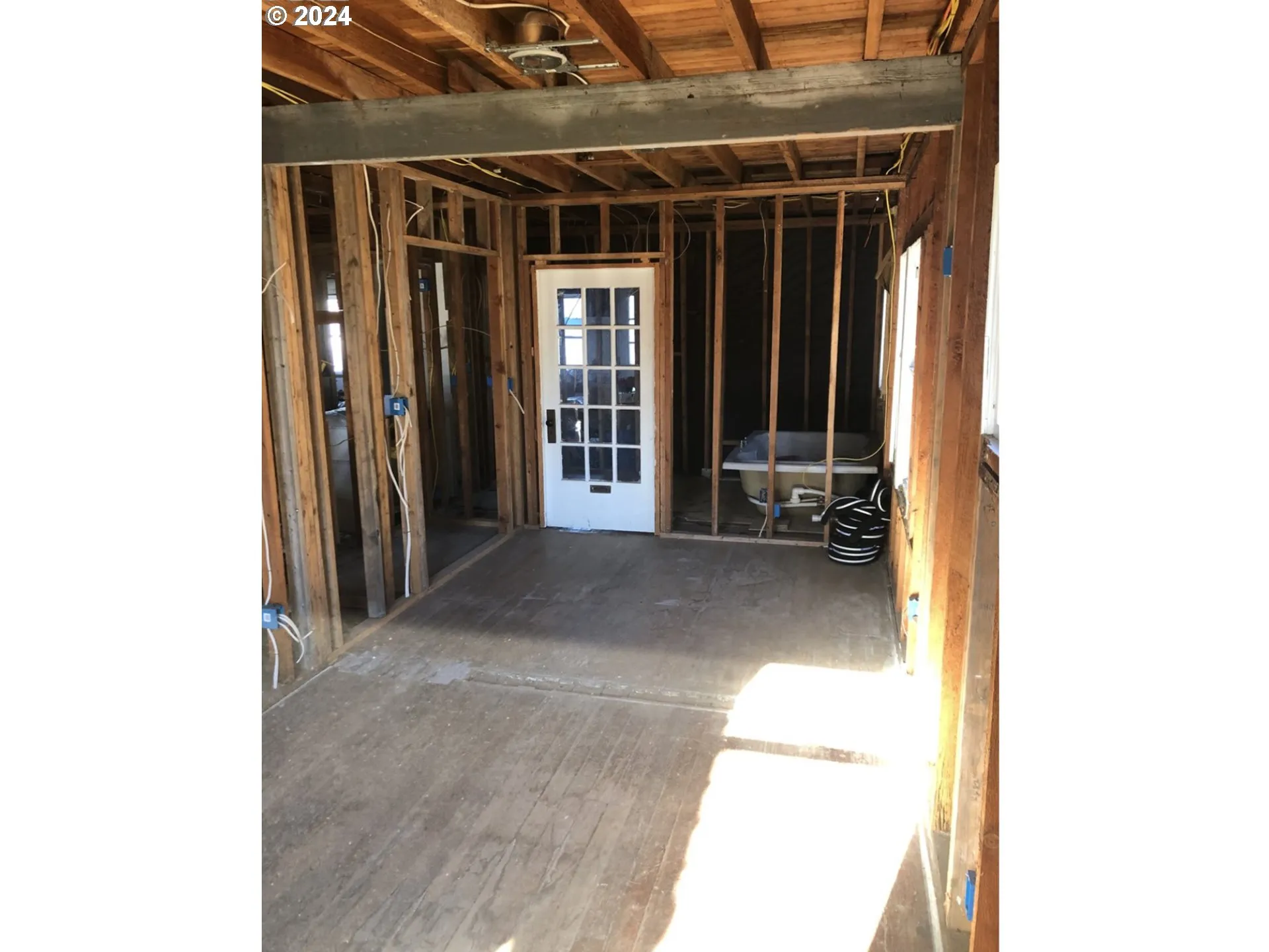 Bedroom, Primary