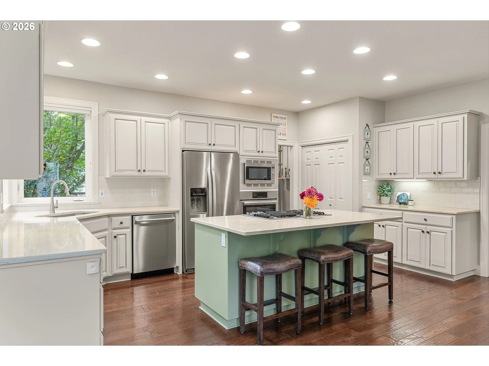 Kitchen-Island