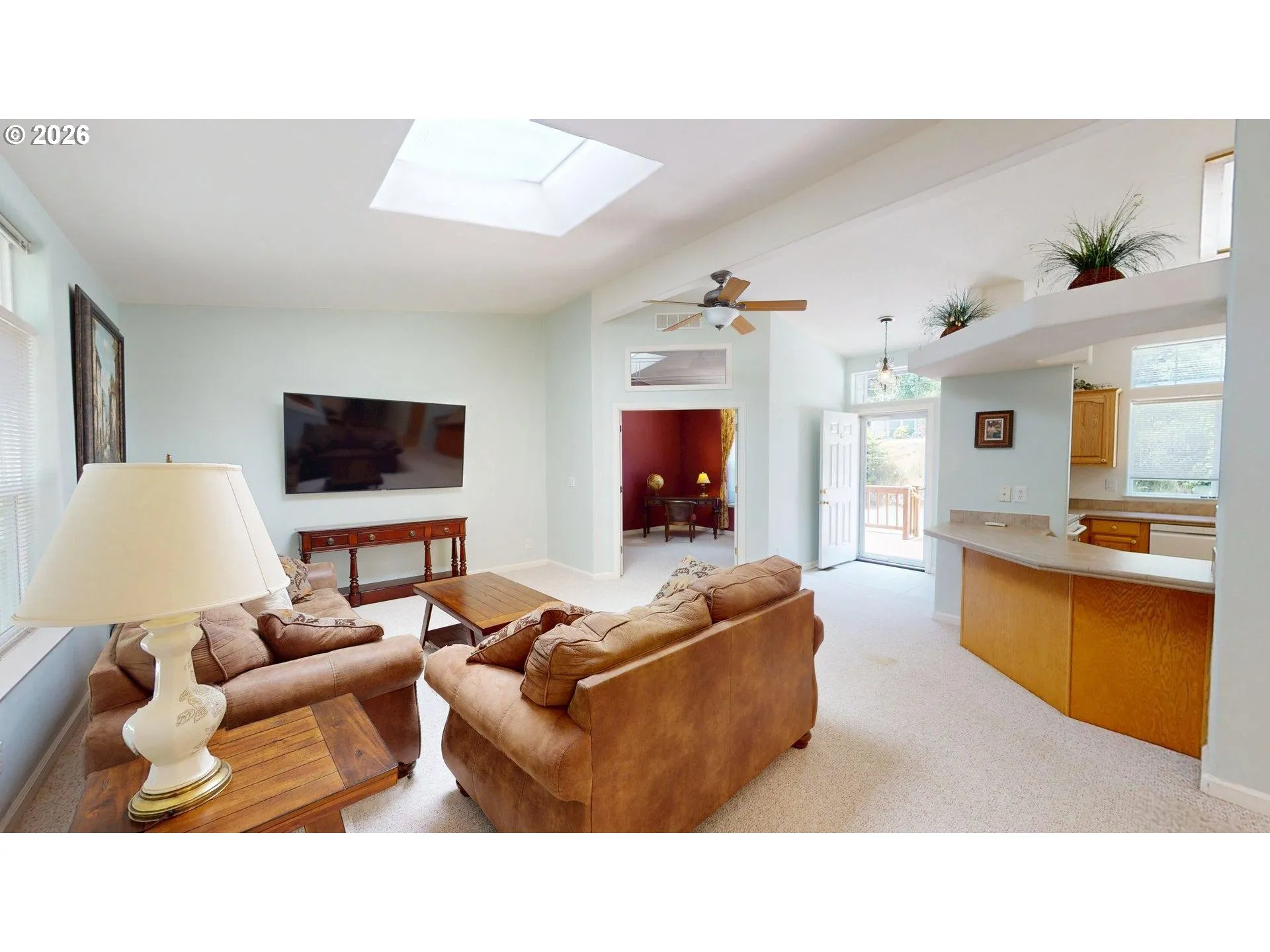 Living Room-Vaulted Ceilings