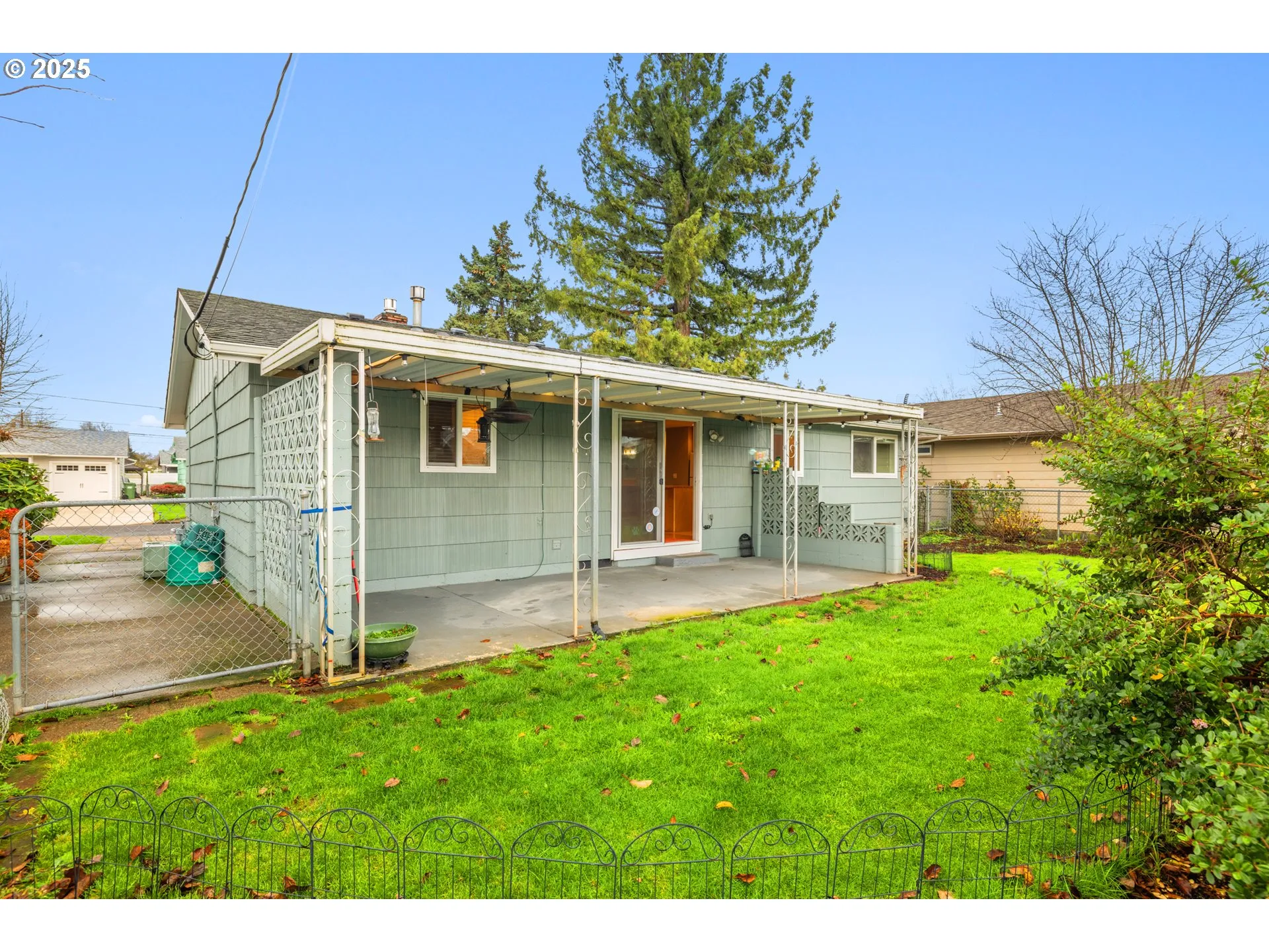 Yard-Fenced