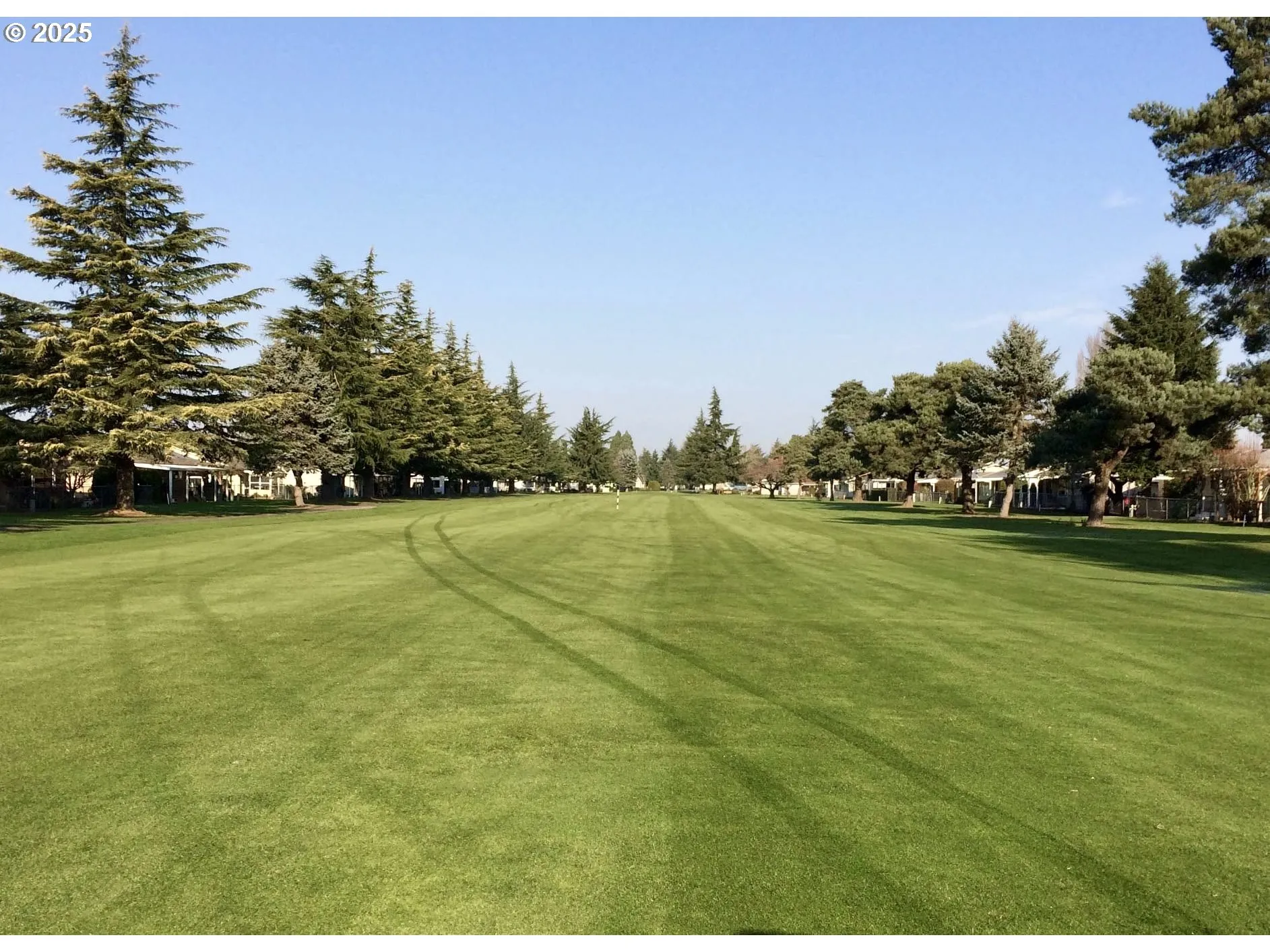 Community Amenities-Golf Course