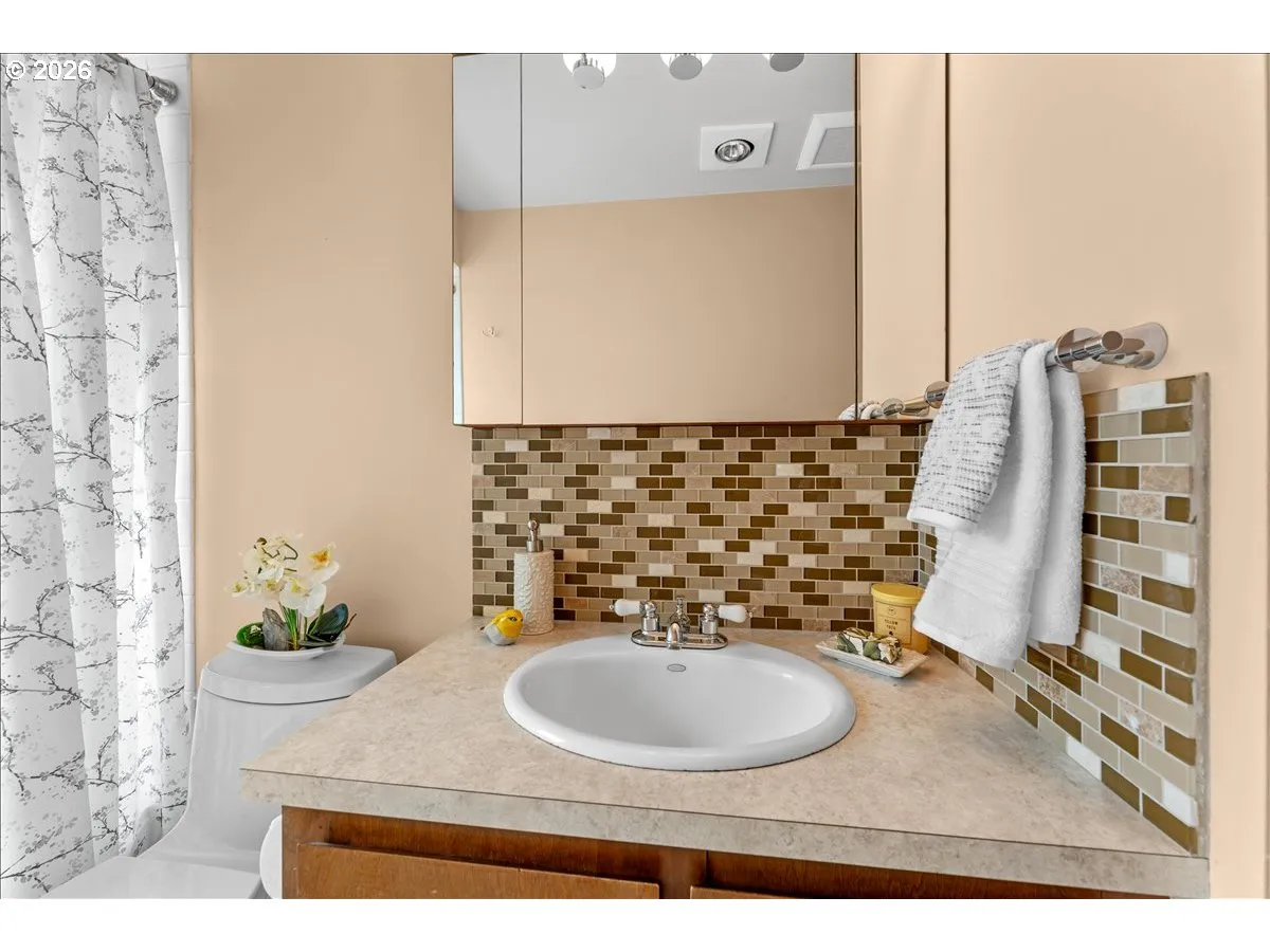 Bathroom-Hall