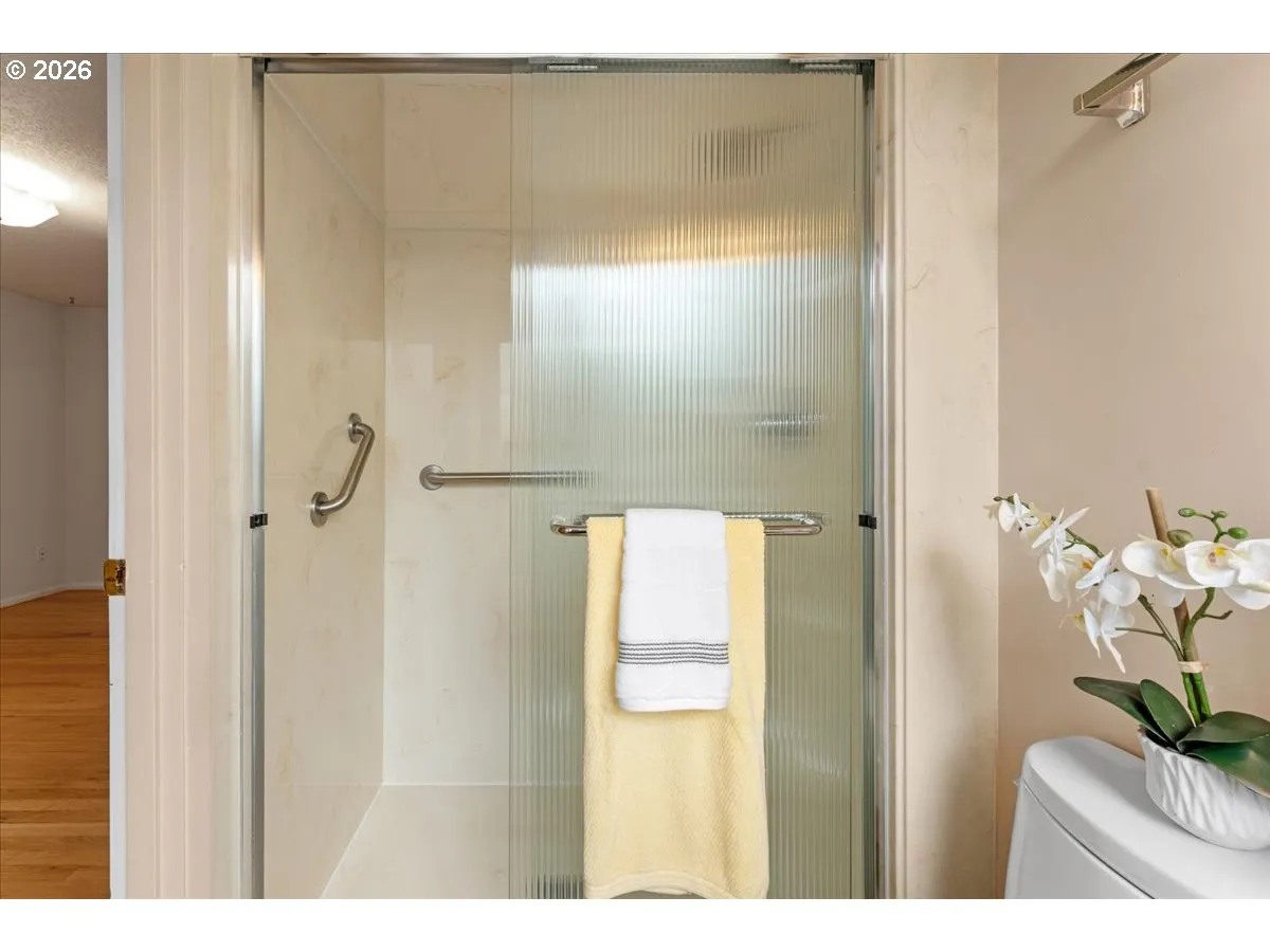 Bathroom, Attached-Walk in Shower