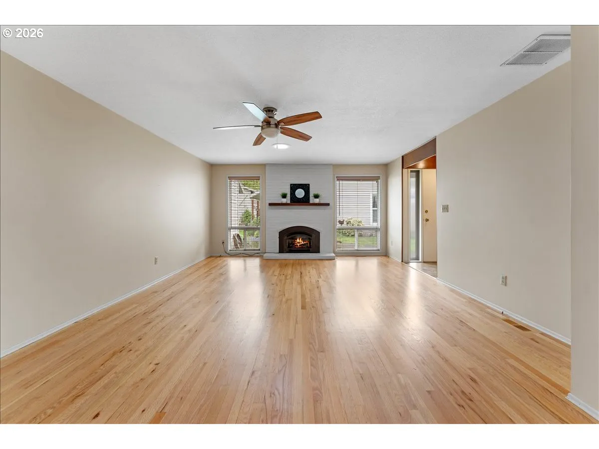 Living Room/Dining Room