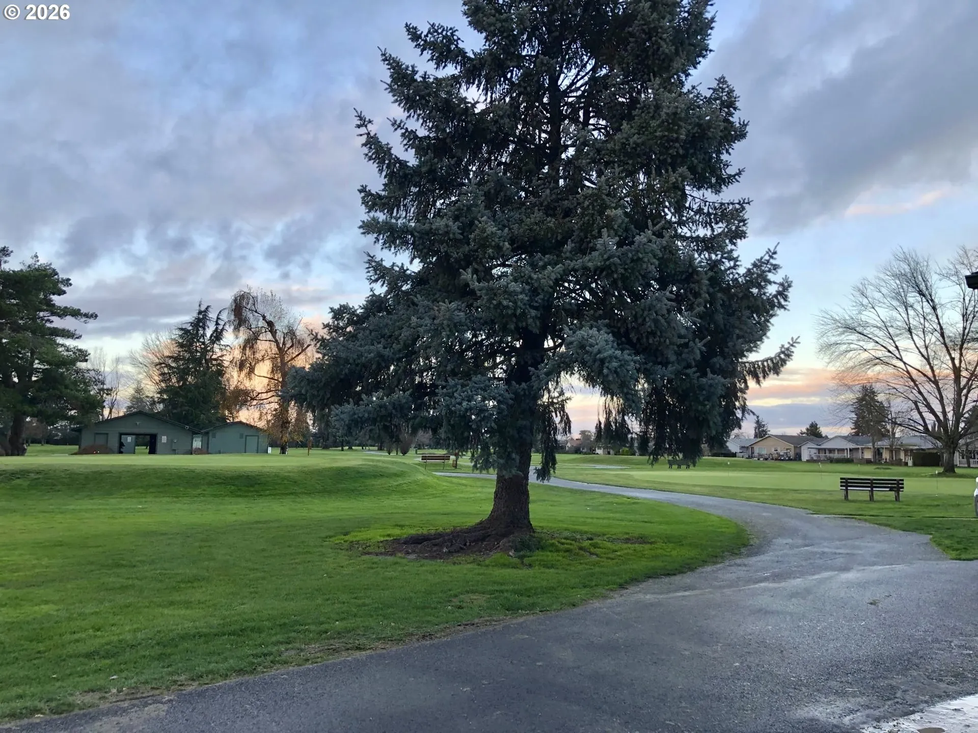 Community Amenities-Golf Course