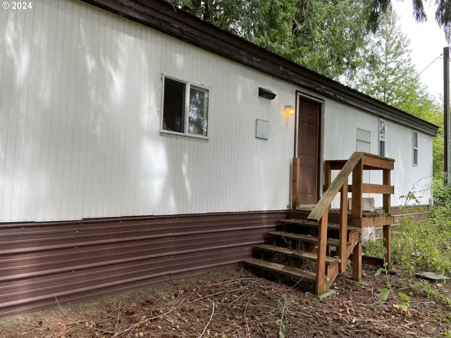 Exterior-Rear