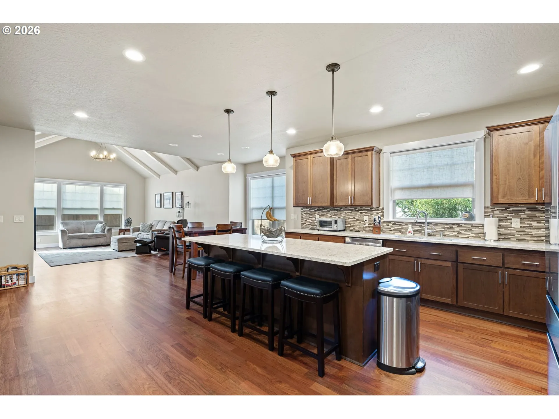 Kitchen/Family Room-Island