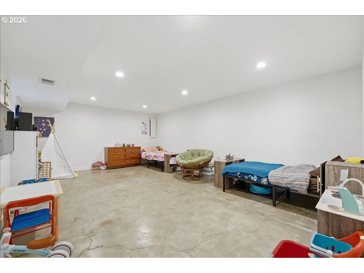 Bonus Room-Lower