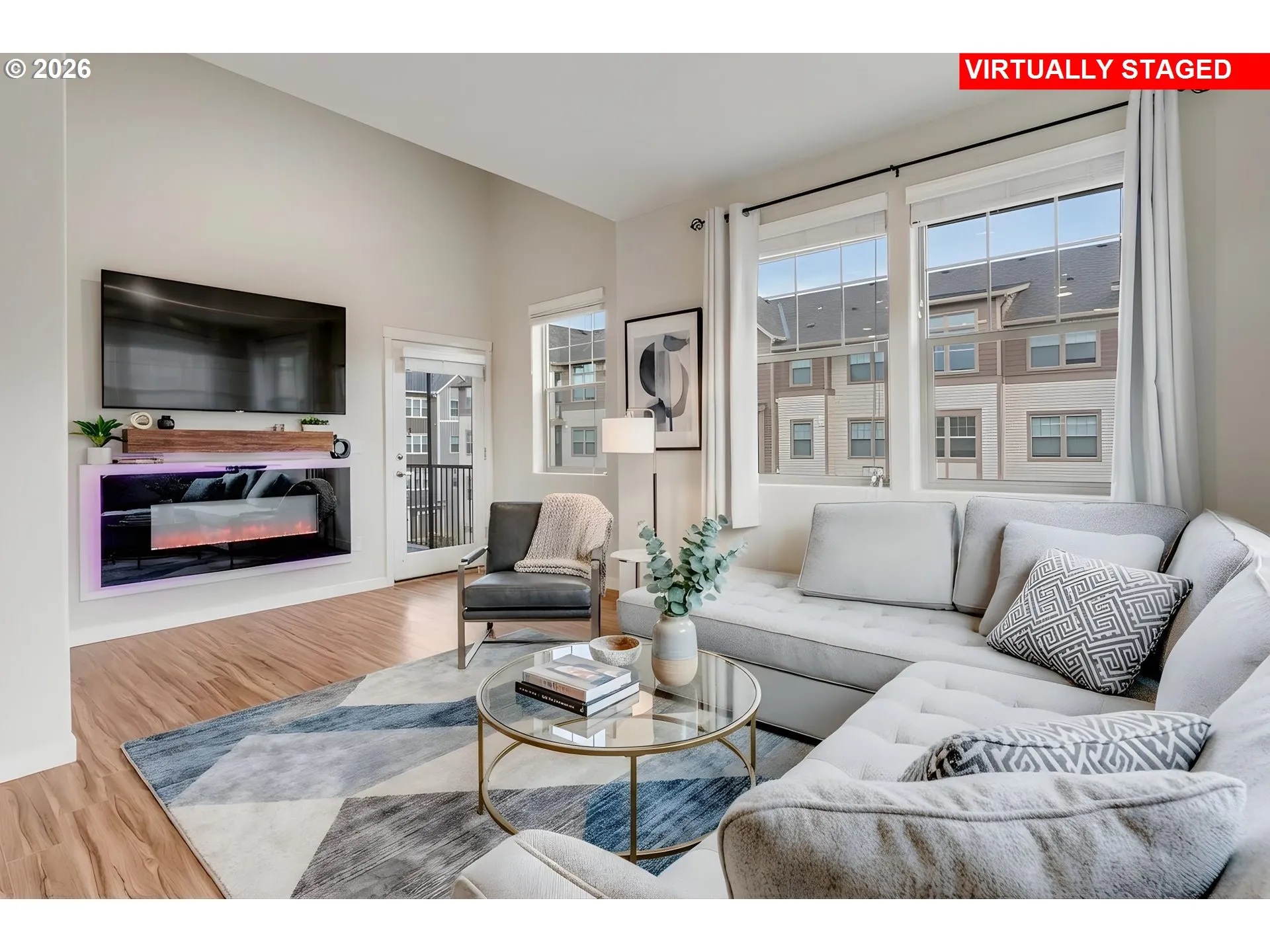 Living Room-Vaulted Ceilings
