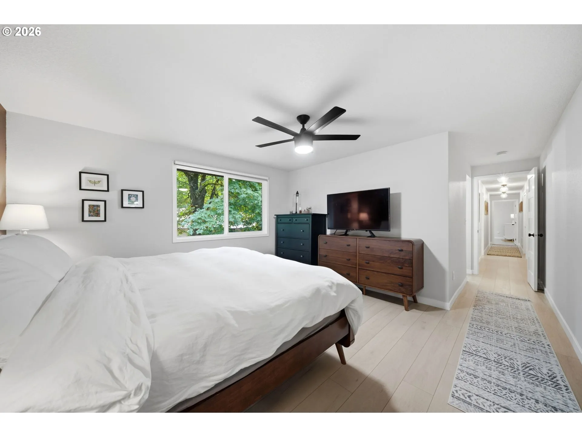 Primary Bedroom-Upper