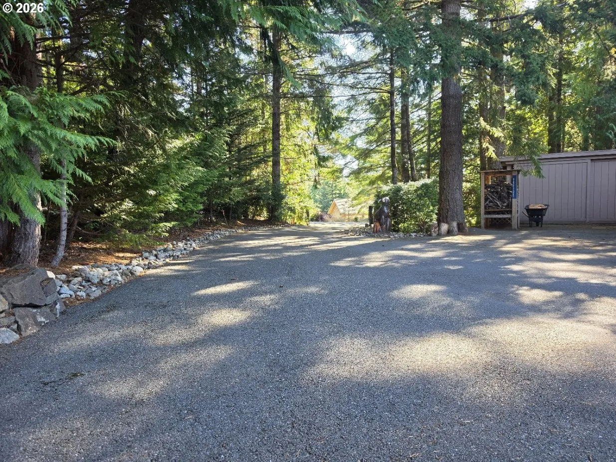 Driveway-Gated